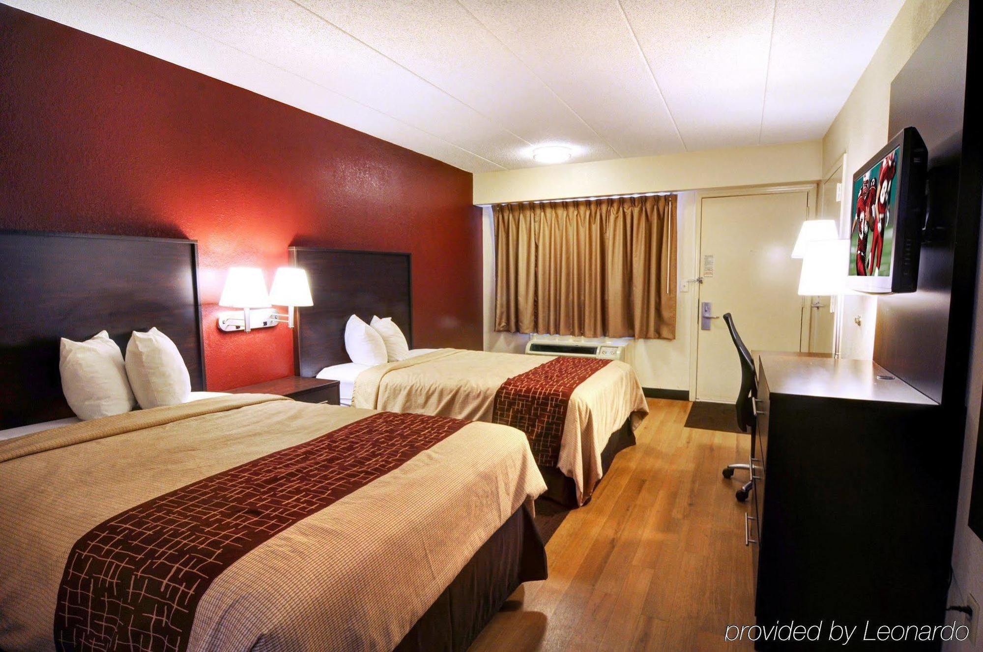 American Inn & Suites Bishop Airport Flint Exteriör bild